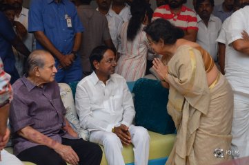 Celebrities Pay Homage to Vijaya Nirmala Garu